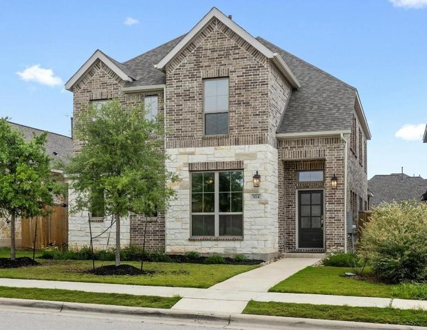924 Azul Lagoon DR, Leander, TX 78641