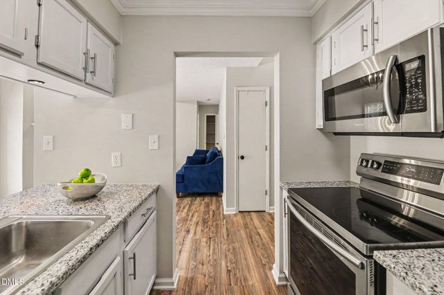 503 Gooseneck Drive B6, Cary, NC 27513