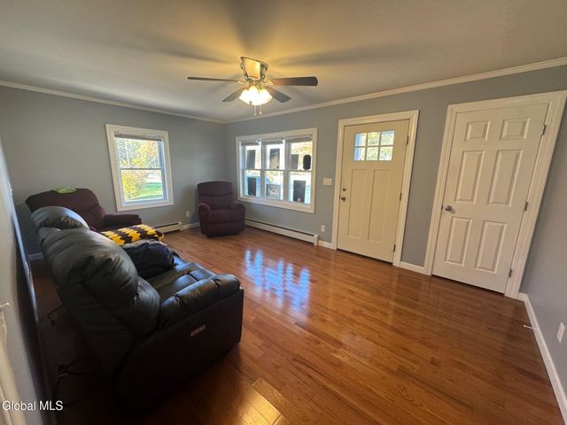 26 E Wiggand Drive, Bethlehem, NY 12077