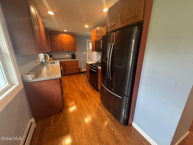 26 E Wiggand Drive, Bethlehem, NY 12077