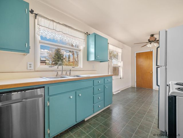 1719 SPRING CREEK RD, Laramie, WY 82070