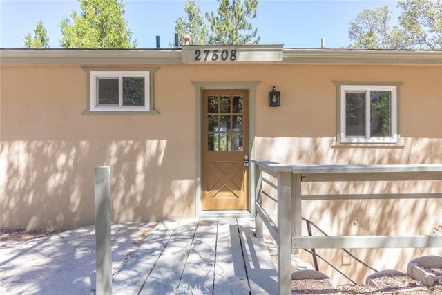 27508 School, Lake Arrowhead, CA 92352