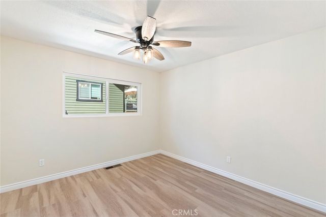 27508 School, Lake Arrowhead, CA 92352
