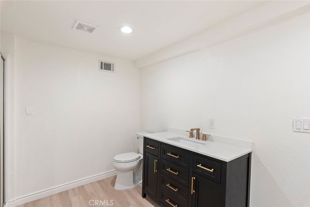 27508 School, Lake Arrowhead, CA 92352