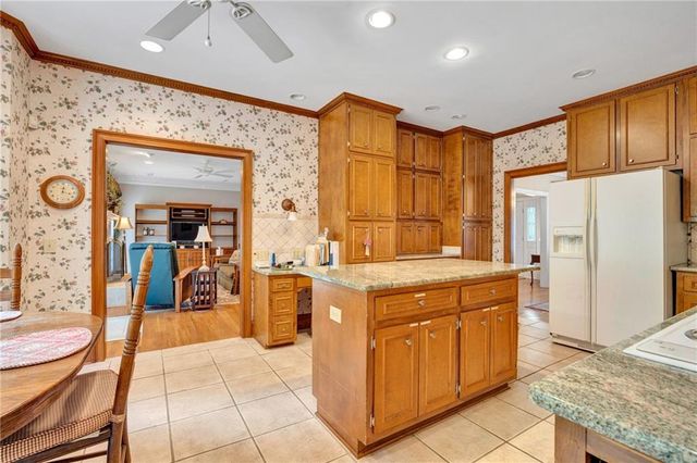 1140 Azalea Circle SE, Conyers, GA 30013