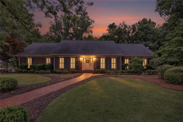1140 Azalea Circle SE, Conyers, GA 30013