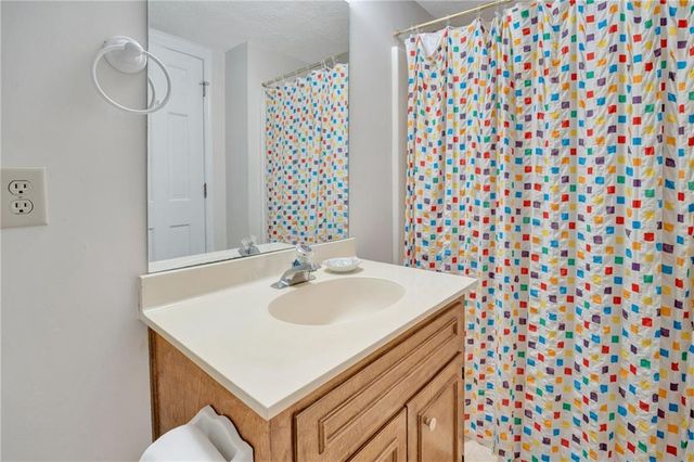 1140 Azalea Circle SE, Conyers, GA 30013