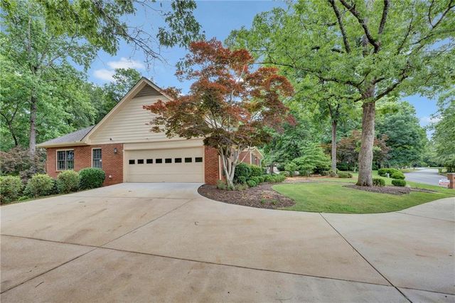 1140 Azalea Circle SE, Conyers, GA 30013