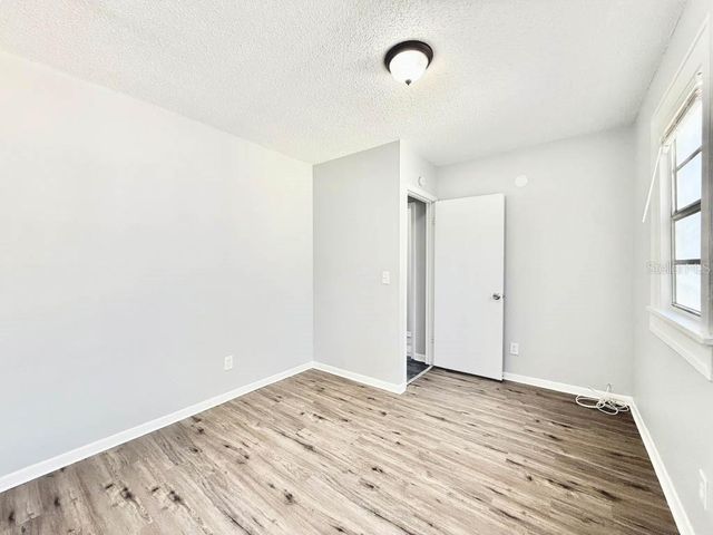 725 14TH AVENUE S, St Petersburg, FL 33701