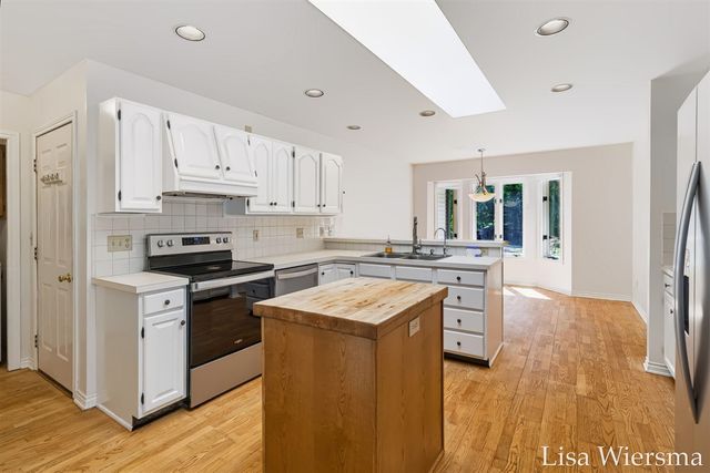 6572 Haines Lane, West Olive, MI 49460