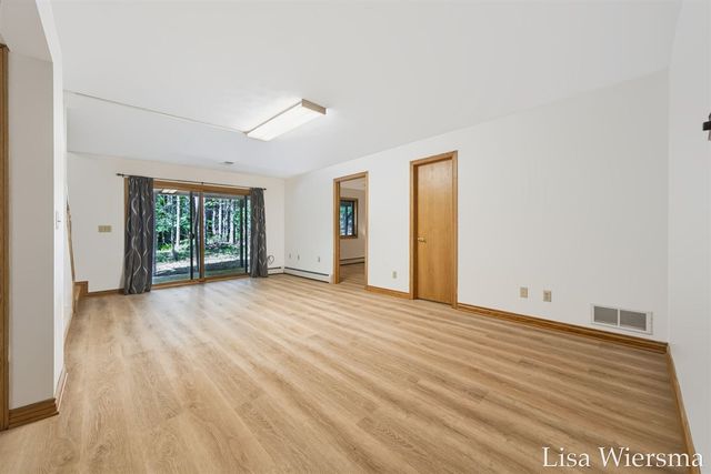 6572 Haines Lane, West Olive, MI 49460
