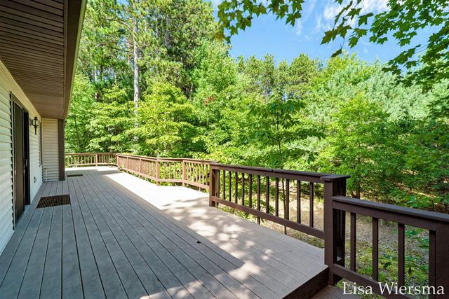 6572 Haines Lane, West Olive, MI 49460