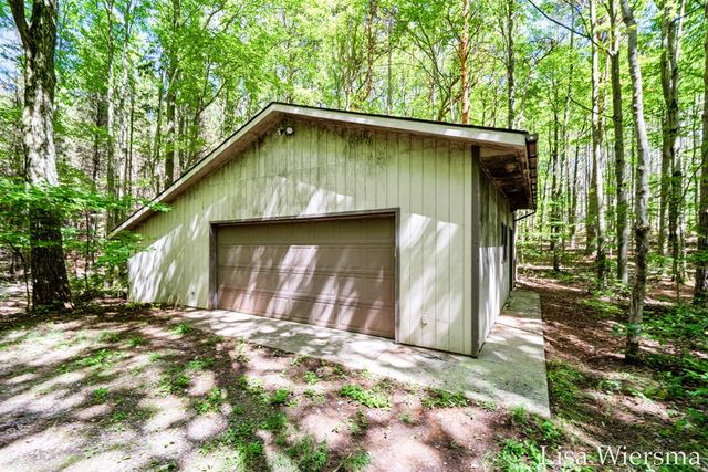 6572 Haines Lane, West Olive, MI 49460
