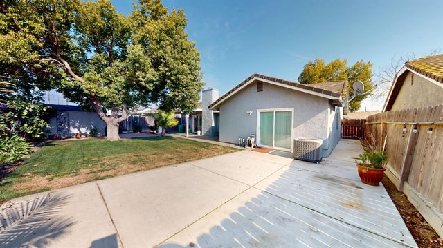 1617 Charlottesville Ln, Ceres, CA 95307