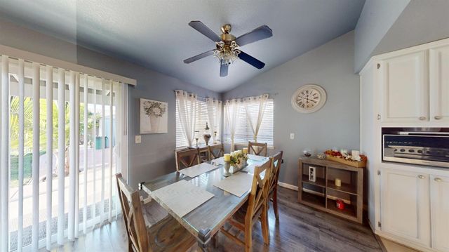 1617 Charlottesville Ln, Ceres, CA 95307