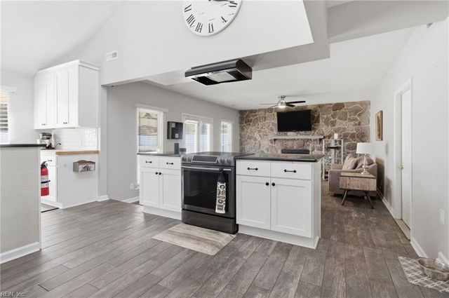 5341 Beaufain BLVD, Virginia Beach, VA 23464