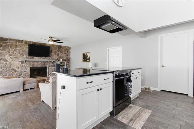 5341 Beaufain BLVD, Virginia Beach, VA 23464