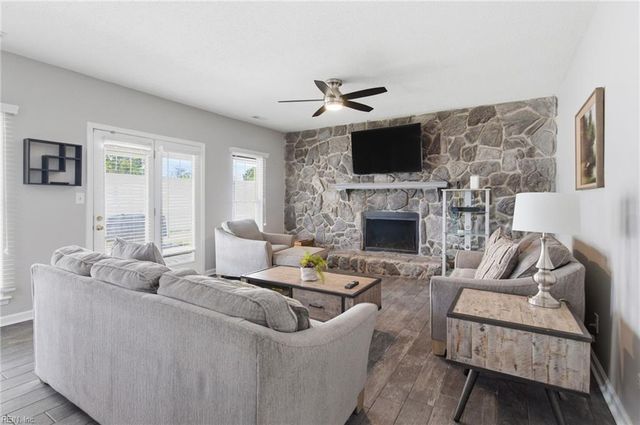 5341 Beaufain BLVD, Virginia Beach, VA 23464