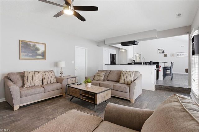 5341 Beaufain BLVD, Virginia Beach, VA 23464