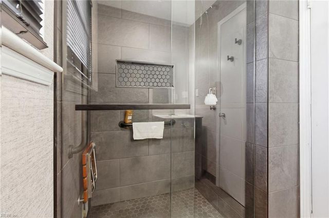 5341 Beaufain BLVD, Virginia Beach, VA 23464