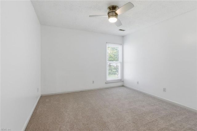 5341 Beaufain BLVD, Virginia Beach, VA 23464