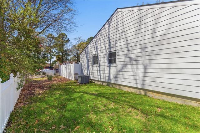 5341 Beaufain BLVD, Virginia Beach, VA 23464