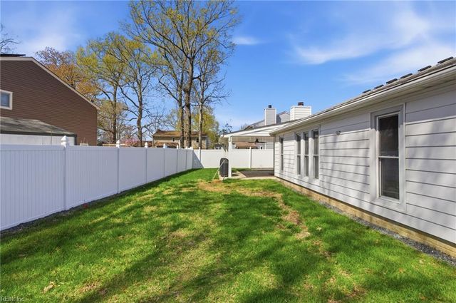 5341 Beaufain BLVD, Virginia Beach, VA 23464