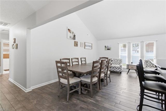 5341 Beaufain BLVD, Virginia Beach, VA 23464