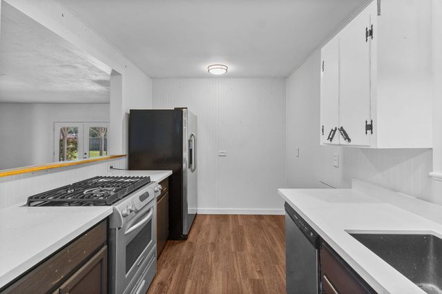 1464 N Lewis Drive, Orange, TX 77632