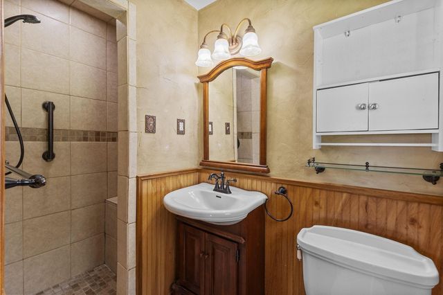 1464 N Lewis Drive, Orange, TX 77632