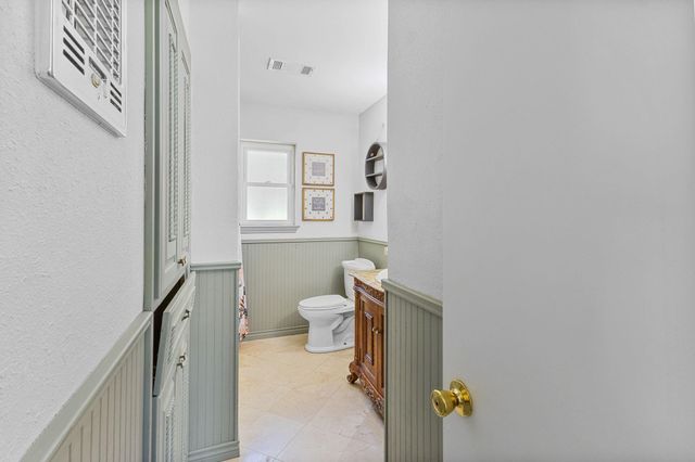 1464 N Lewis Drive, Orange, TX 77632