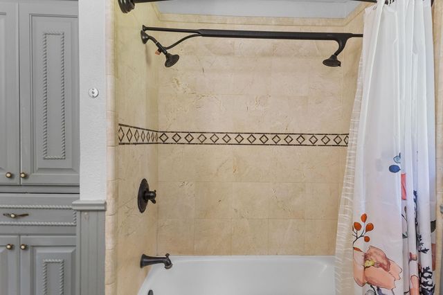 1464 N Lewis Drive, Orange, TX 77632