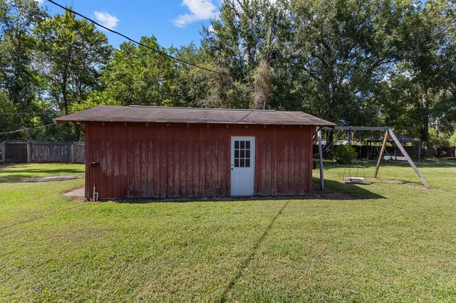 1464 N Lewis Drive, Orange, TX 77632