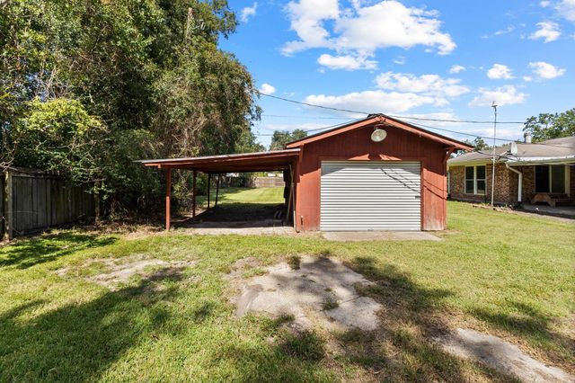 1464 N Lewis Drive, Orange, TX 77632