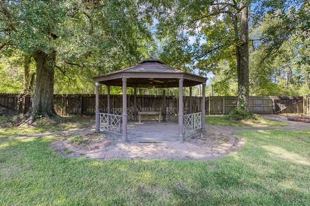 1464 N Lewis Drive, Orange, TX 77632