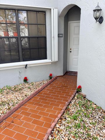 12060 NW 11th Street 12060, Pembroke Pines, FL 33026