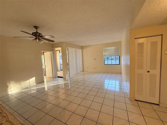 12060 NW 11th Street 12060, Pembroke Pines, FL 33026