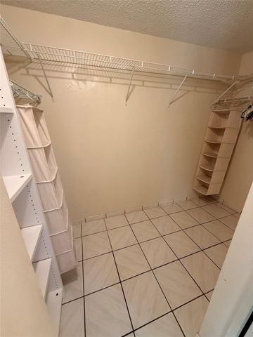 12060 NW 11th Street 12060, Pembroke Pines, FL 33026