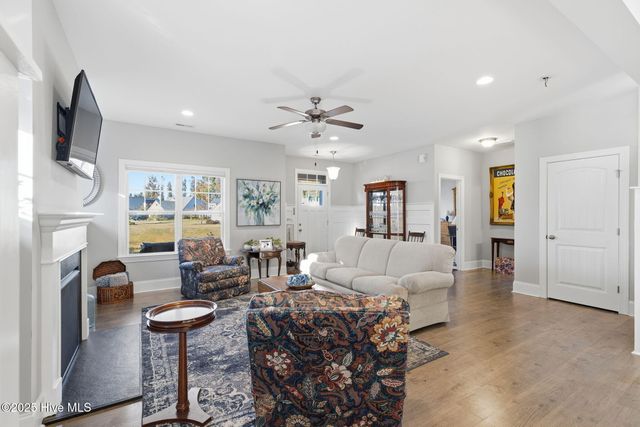 513 Oneida Lake Road, Wilmington, NC 28401