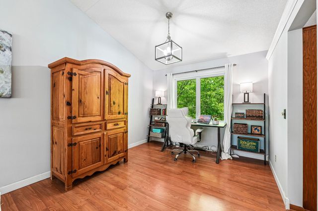 1410 Appaloosa Trail, Eagan, MN 55122