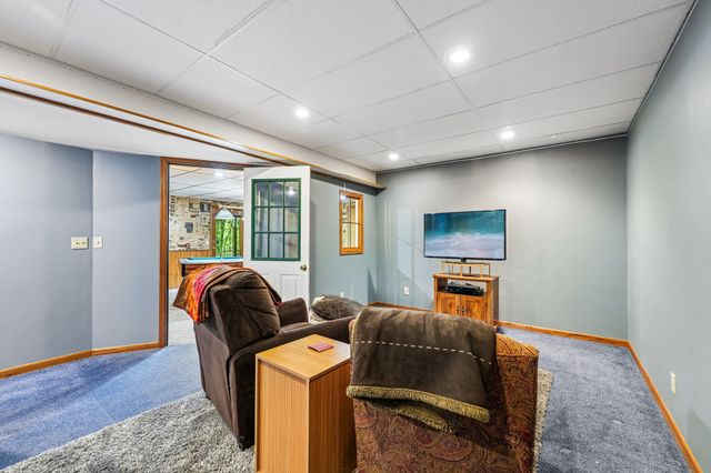 1410 Appaloosa Trail, Eagan, MN 55122