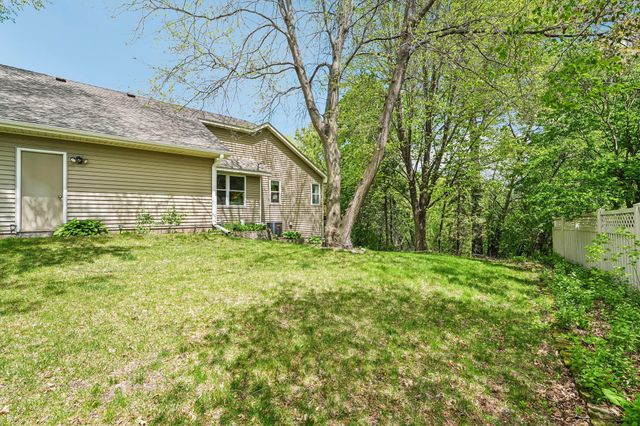 1410 Appaloosa Trail, Eagan, MN 55122