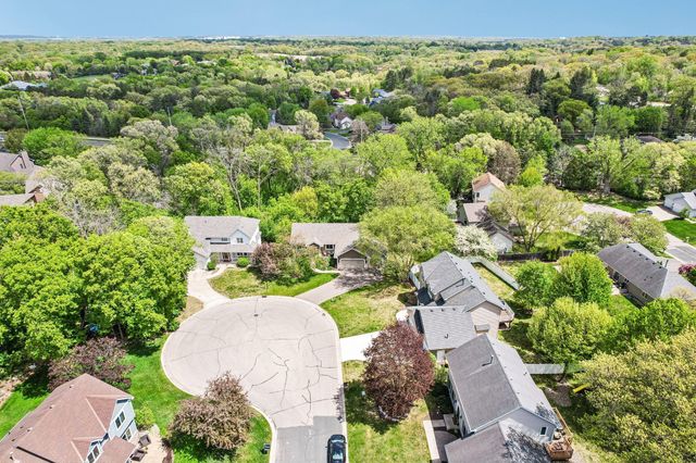 1410 Appaloosa Trail, Eagan, MN 55122