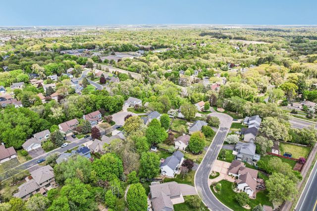 1410 Appaloosa Trail, Eagan, MN 55122