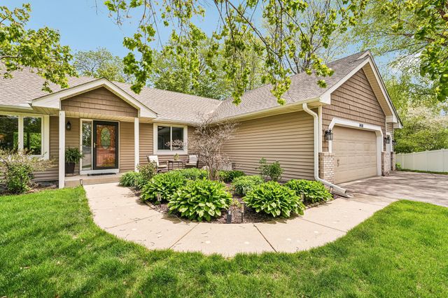 1410 Appaloosa Trail, Eagan, MN 55122