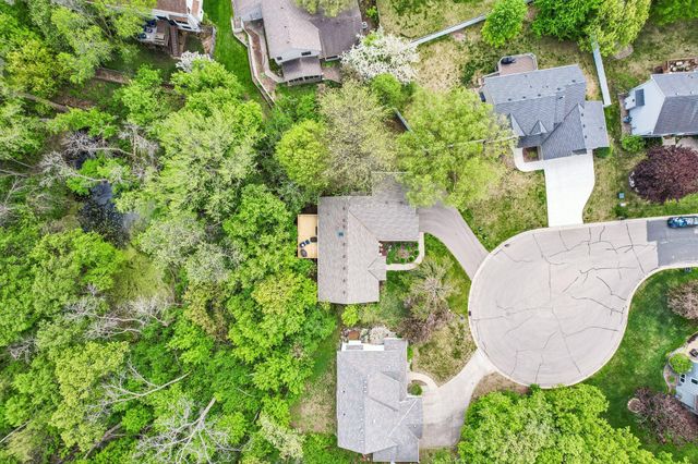 1410 Appaloosa Trail, Eagan, MN 55122