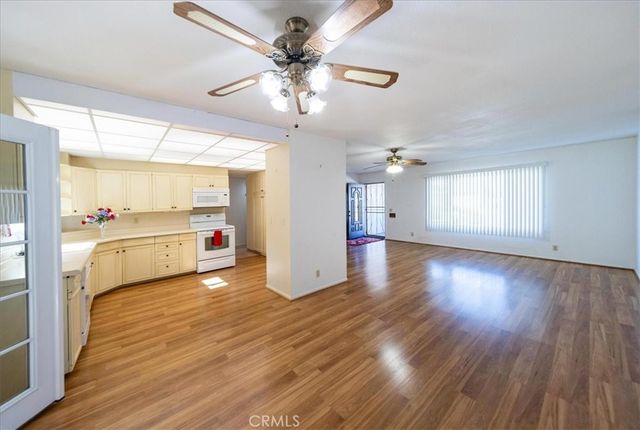 1561 Sandlewood Drive, Hemet, CA 92543