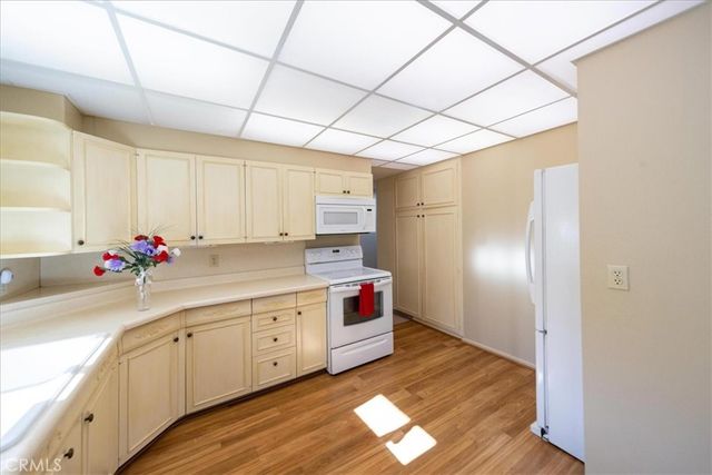 1561 Sandlewood Drive, Hemet, CA 92543