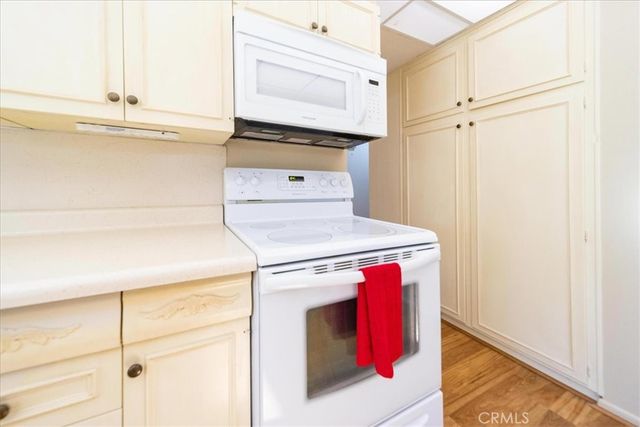 1561 Sandlewood Drive, Hemet, CA 92543