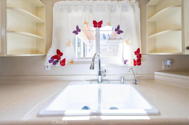 1561 Sandlewood Drive, Hemet, CA 92543